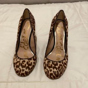 COPY - Heels cheetah print